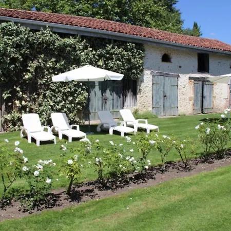 Benquet, 5 Pièces, 7 Personnes - Fr-1-360-394